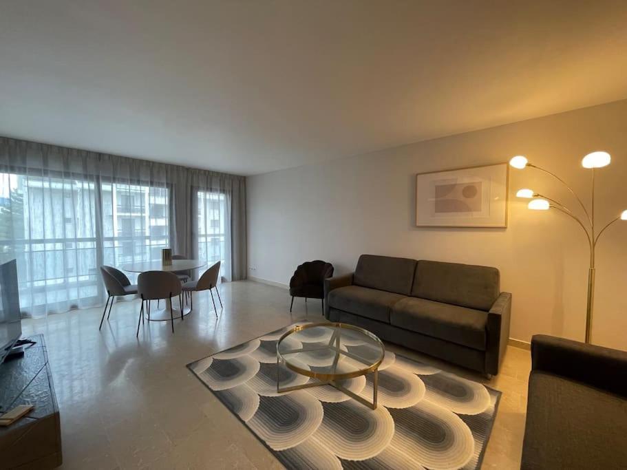Le Mont-Veyrier, Parking Et Vue Apartment Annecy Ngoại thất bức ảnh