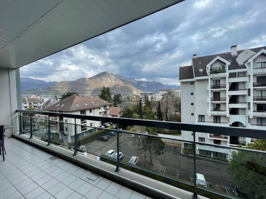 Le Mont-Veyrier, Parking Et Vue Apartment Annecy Ngoại thất bức ảnh