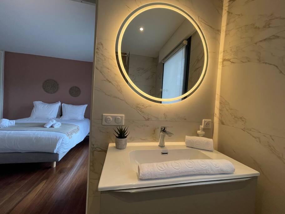 Le Mont-Veyrier, Parking Et Vue Apartment Annecy Ngoại thất bức ảnh