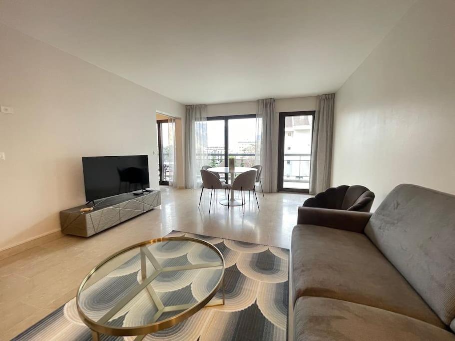 Le Mont-Veyrier, Parking Et Vue Apartment Annecy Ngoại thất bức ảnh
