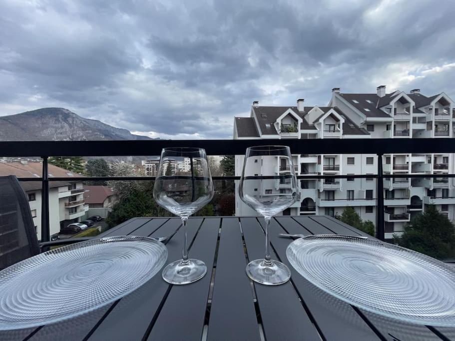 Le Mont-Veyrier, Parking Et Vue Apartment Annecy Ngoại thất bức ảnh