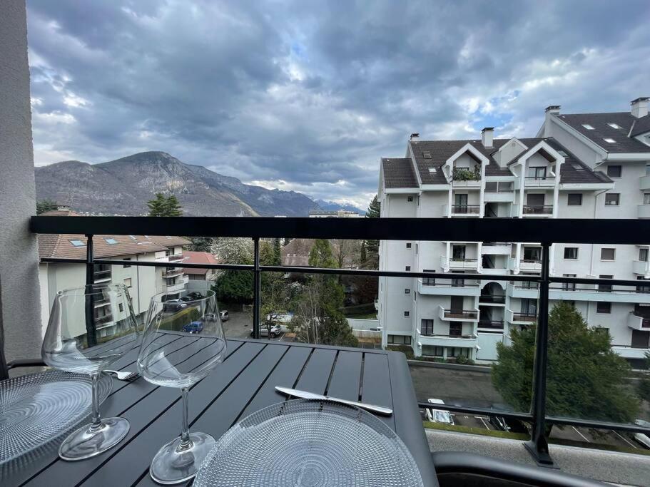 Le Mont-Veyrier, Parking Et Vue Apartment Annecy Ngoại thất bức ảnh