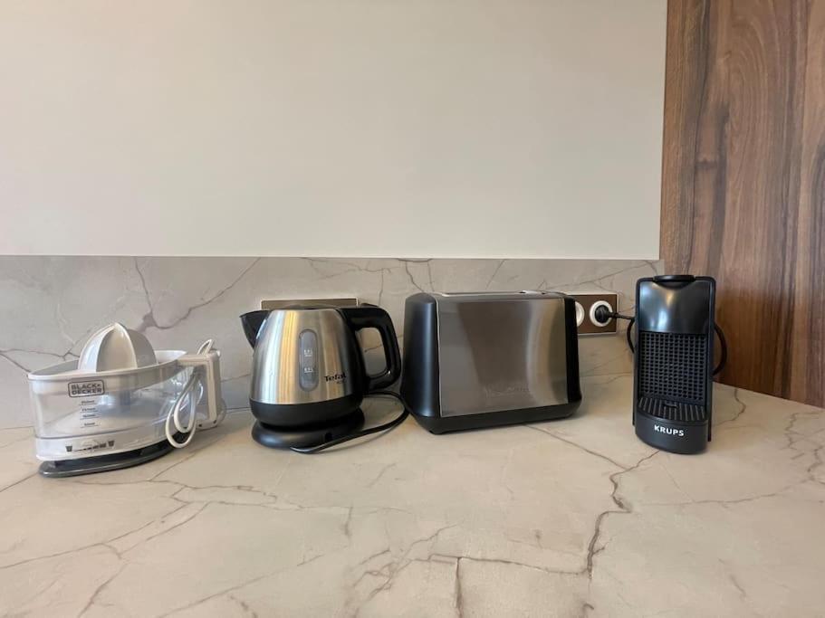 Le Mont-Veyrier, Parking Et Vue Apartment Annecy Ngoại thất bức ảnh