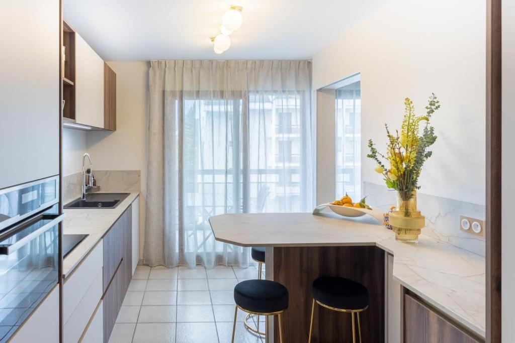 Le Mont-Veyrier, Parking Et Vue Apartment Annecy Ngoại thất bức ảnh